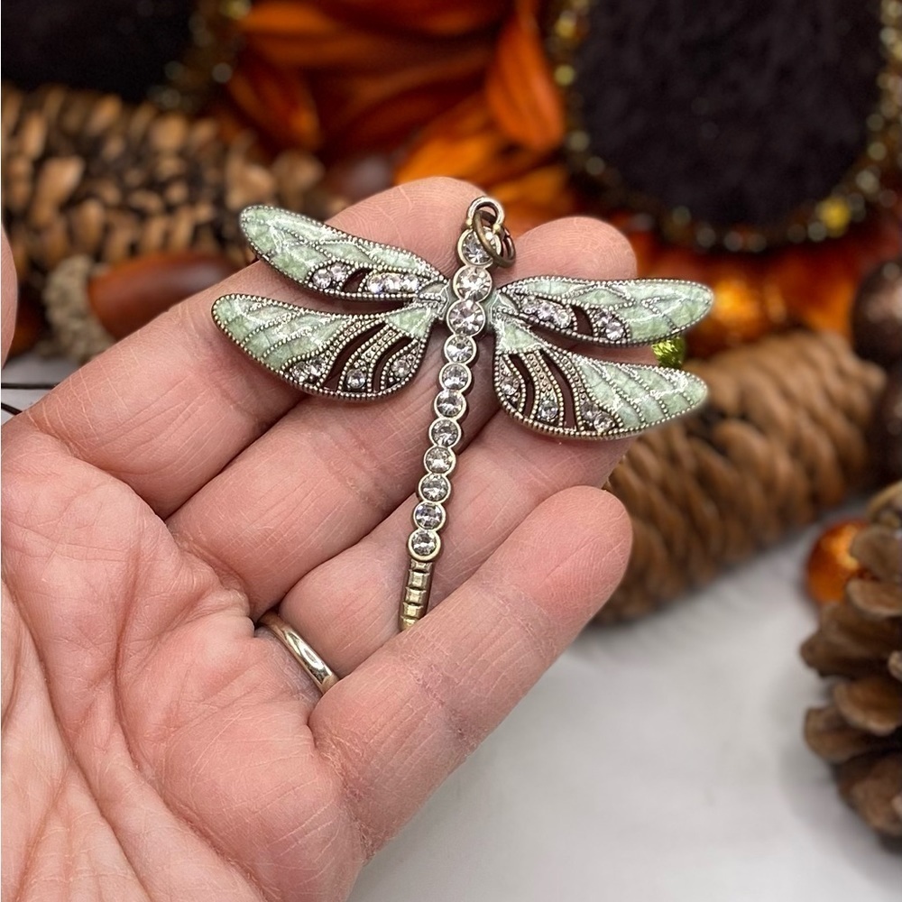 Sparkling Dragonfly Pendant. SEE VIDEO! - Picture 8 of 9